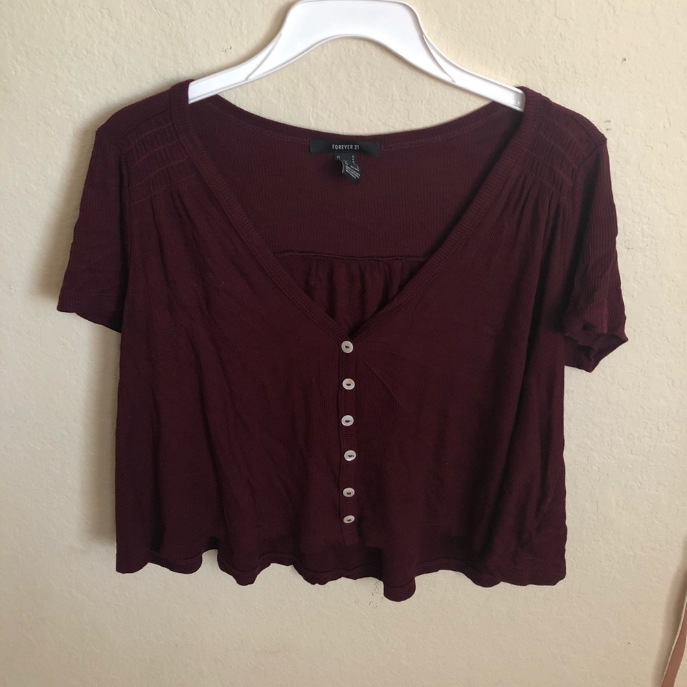 V cut flowy cropped shirt